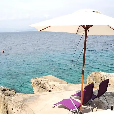 펜션 Adriatic Escape Rogač