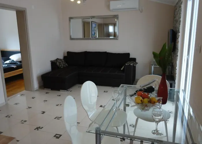 Adriatic Escape * Rogač